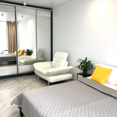 Osapart Ideal Apartment In The Complex Great Britain Лвив Екстериор снимка